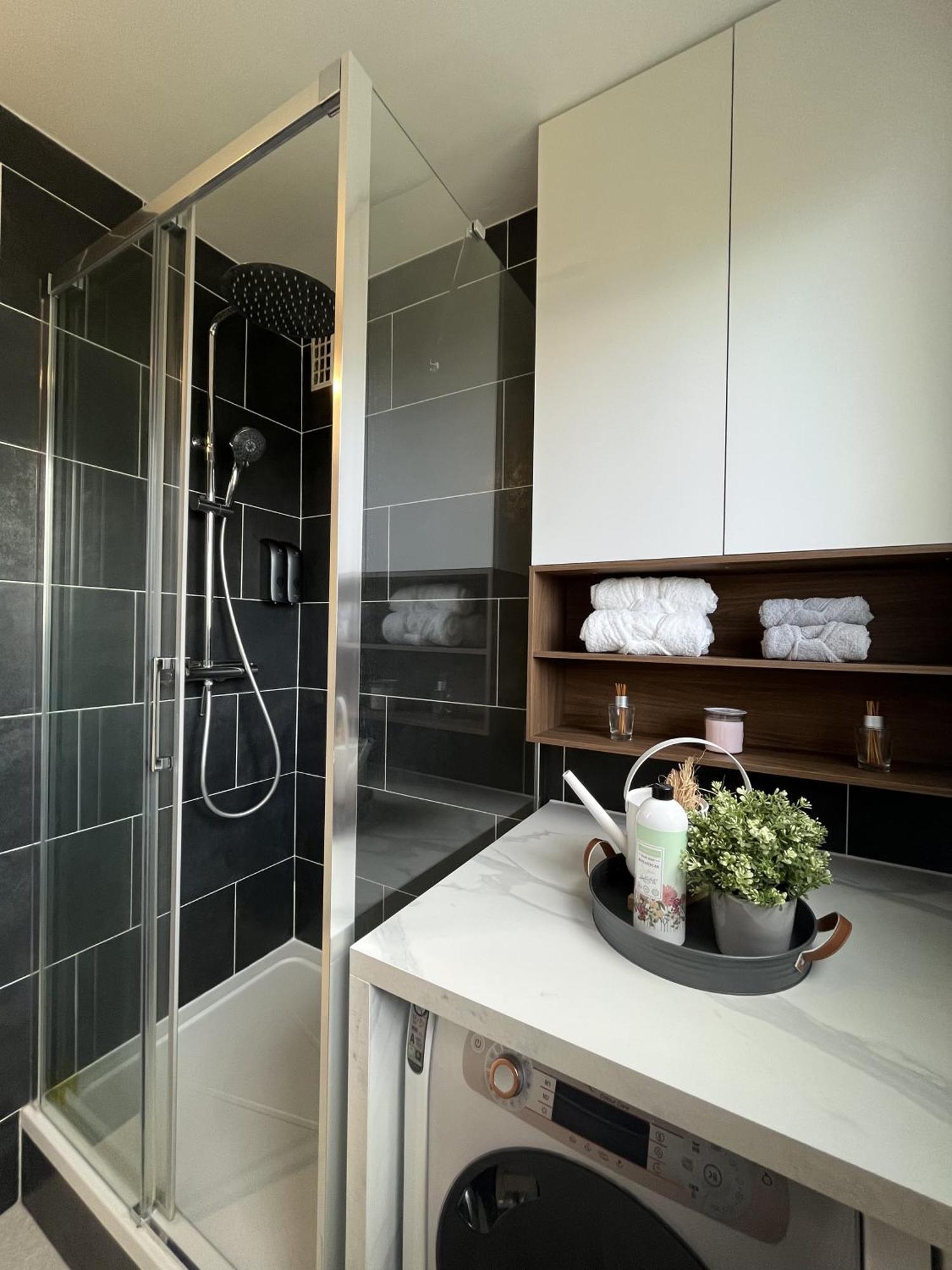 Entire 60M2 Apartment - Close To Paris - Parking - Kitchen - 2Min Rerb - Olympic'24 Бур-ла-Рен Екстериор снимка